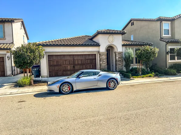11672 N Bella Vita Ave, Fresno, CA 93730