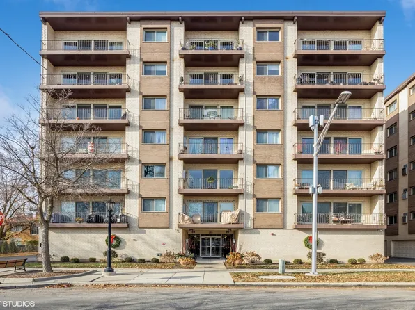 251 Marengo Ave APT 2H, Forest Park, IL 60130