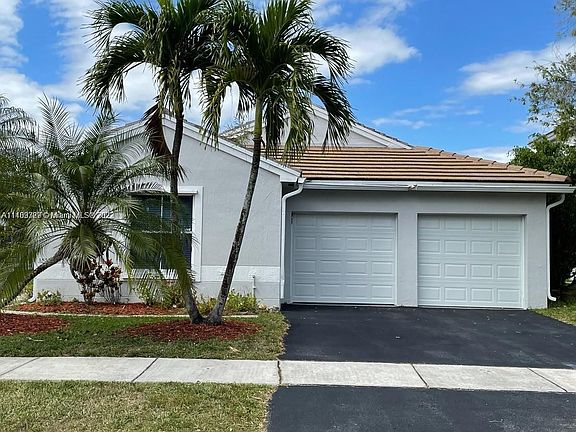 5th image of 18555 NW 18th St
