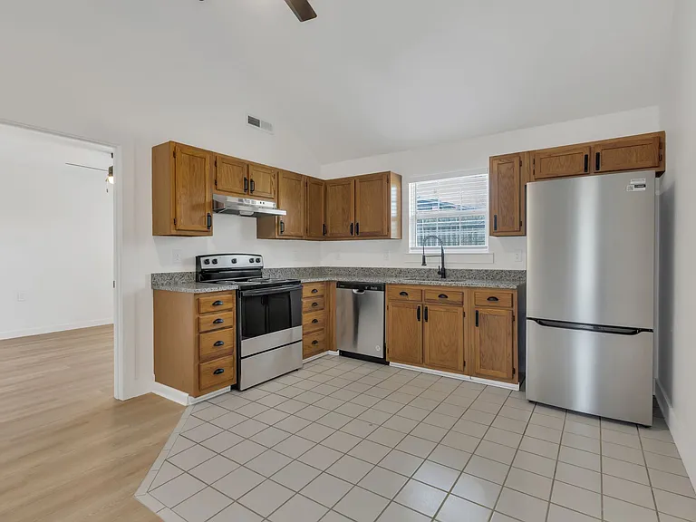 7202-7222 Melrose Pl #7204 — Photo 20
