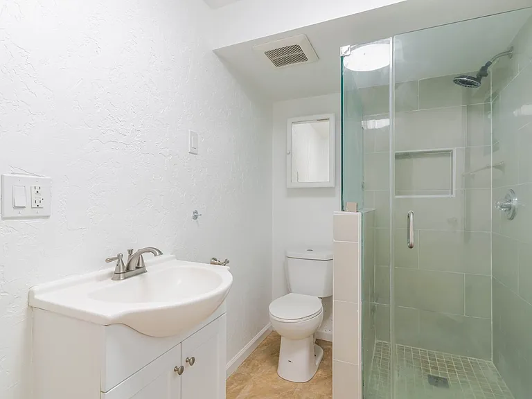 3643 1st Ave — Photo 22