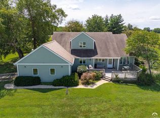995 E 1549th Rd, Lawrence, KS 66046