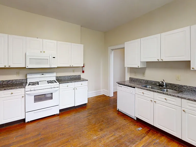 149 W 10th Ave #149 — Photo 4