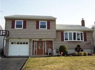 1110 Donna Ct, Linden, NJ 07036