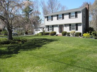 9 Hilltop Rd, Scituate, MA 02066