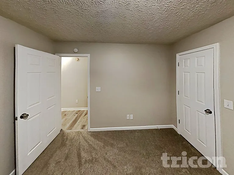94 Oakview Dr — Photo 15