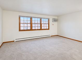 562 S Church St #2E, Decatur, IL 62521