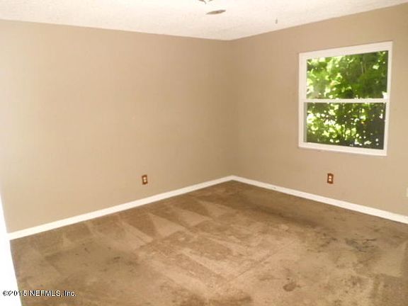 5th image of 285 Pearwood Cir N