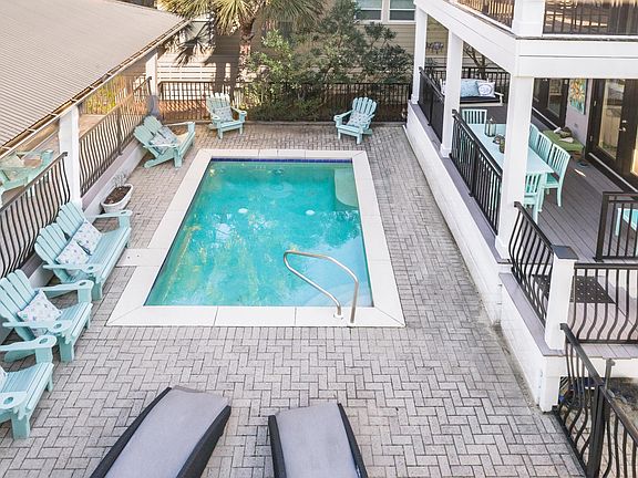 15 Endless Summer Way-16