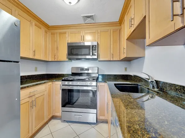 360 Littleton Rd Unit A5, Chelmsford, MA 01824