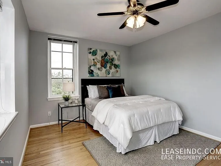 410 11th St NE #17 — Photo 15