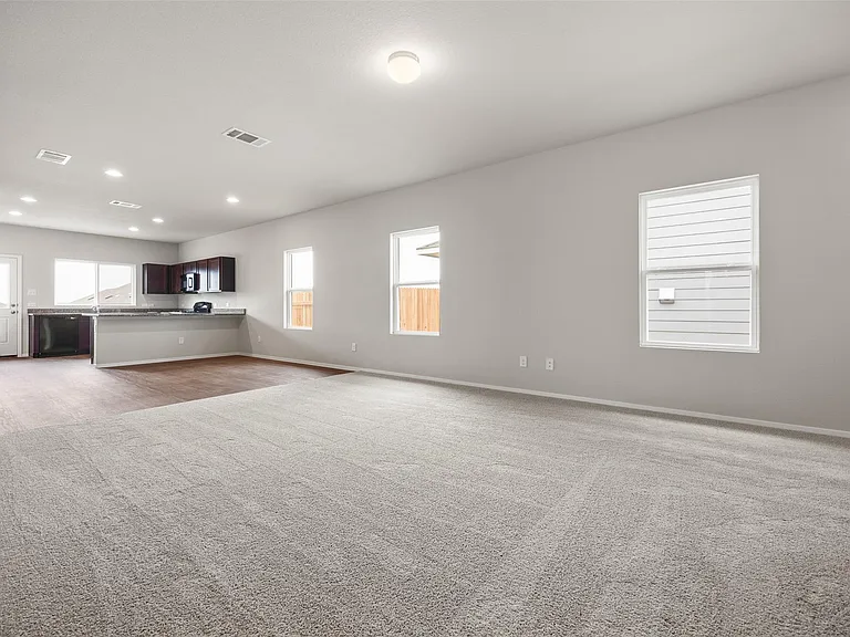 171 Haywood Mnr — Photo 4