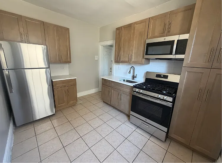 54 Linden Ave #402D