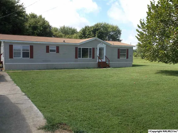 118 Priest Ln, Hazel Green, AL 35750