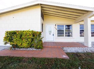 275 Lakeview Dr, North Fort Myers, FL 33917