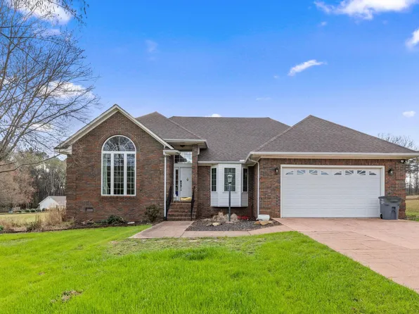 460 Thornton Dr, Rogersville, AL 35652