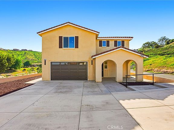 2nd image of 1969 Lyon Ave