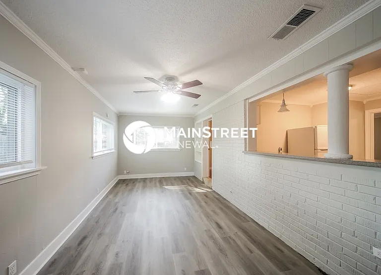 5019 Newcastle Rd — Photo 3