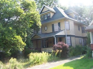 112 N Oraton Pkwy, East Orange, NJ
