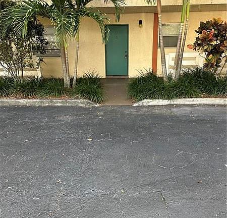 5th image of 3213 NW 103rd Ter #107-C