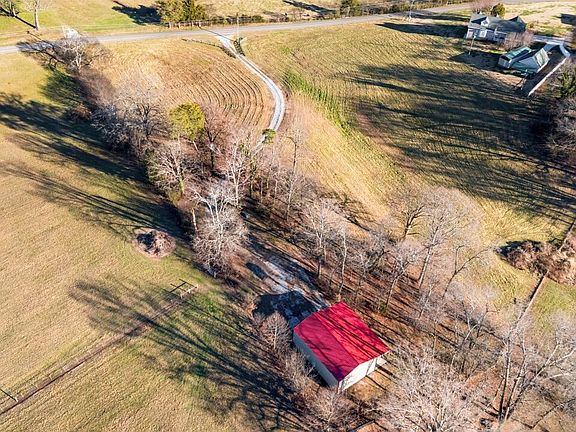 4th image of 1231 Walker Rd