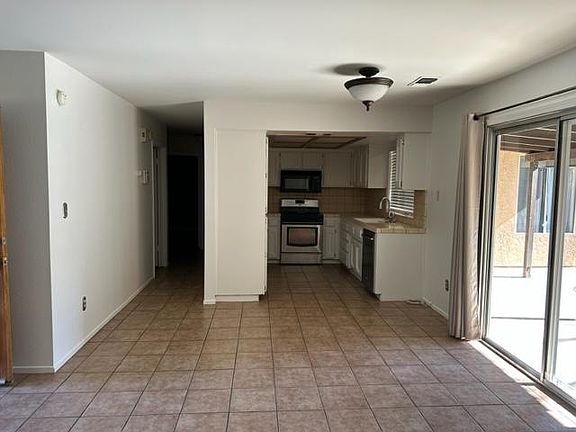 3rd image of 3721 Abbott Dr
