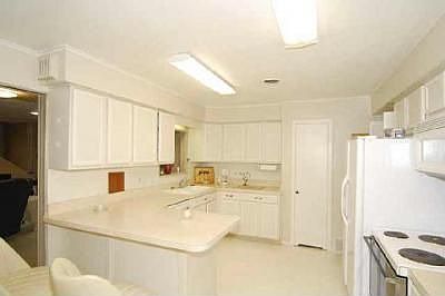 4th image of 2221 Revere Dr