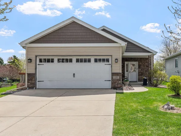 555 Tiffany Ln, Waconia, MN 55387