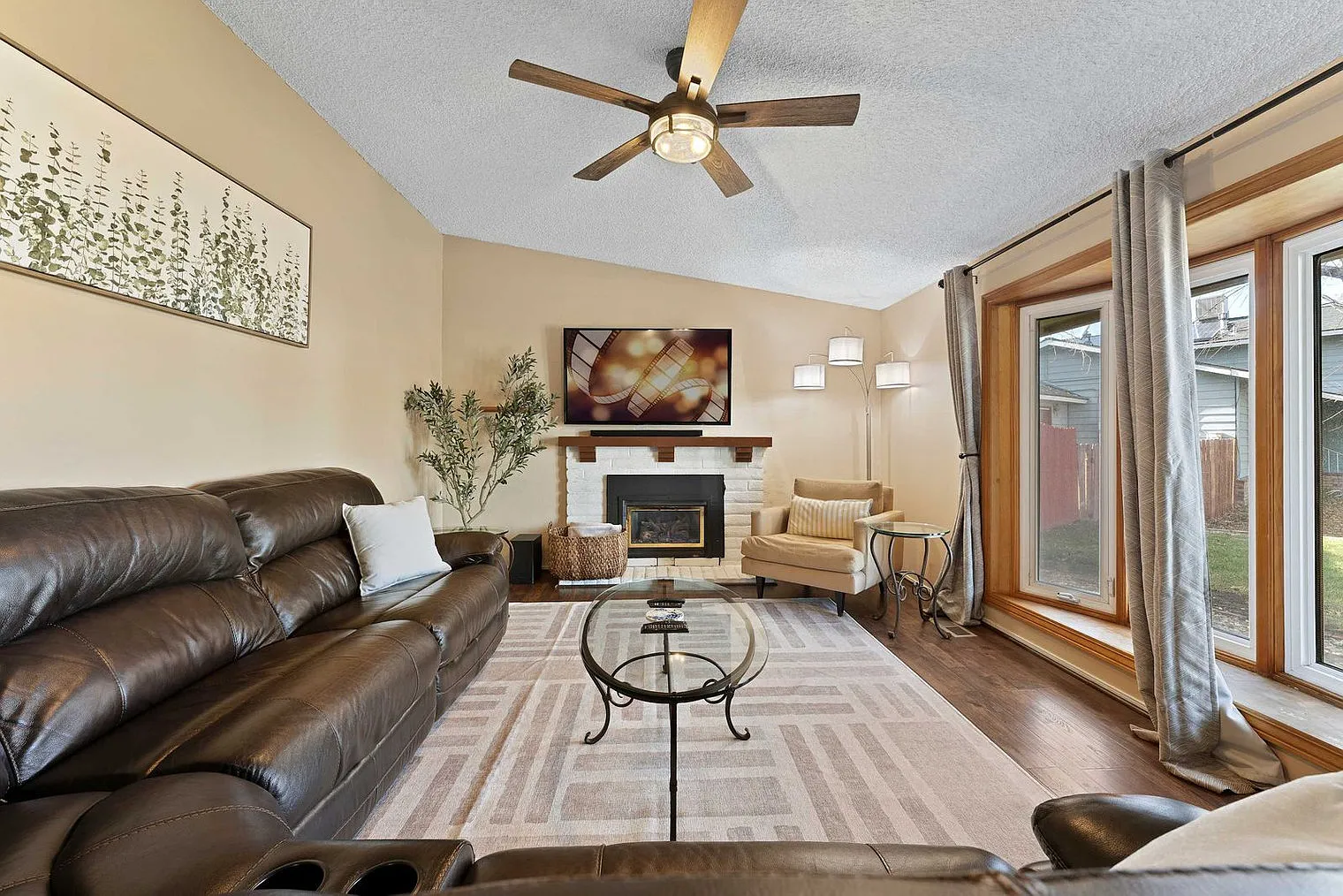 4 bed, 2.0 bath, 1496 sqft, $20,903 — Photo 3