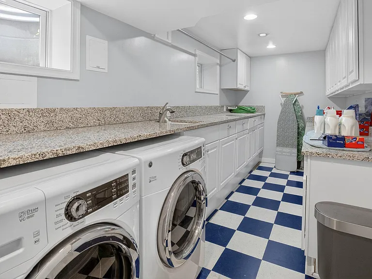 5703 Cromwell Dr — Photo 28