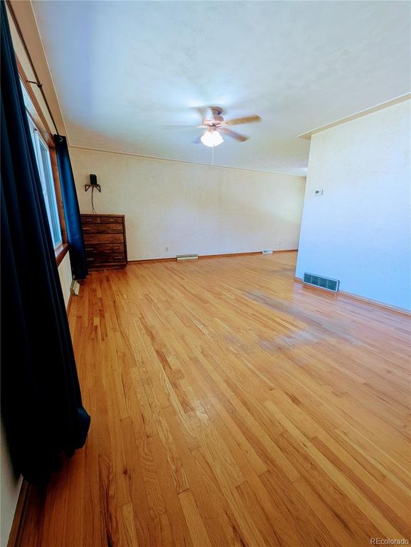 1616 W 16th Street