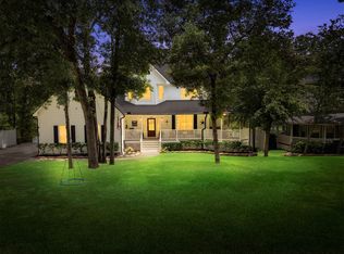 709 Brook Hollow Dr, Conroe, TX 77385