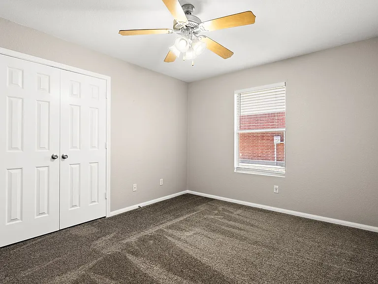2409 Riley Dr — Photo 9