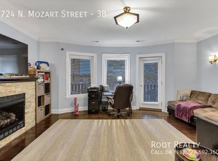 5724 N Mozart St #3B, Chicago, IL 60659