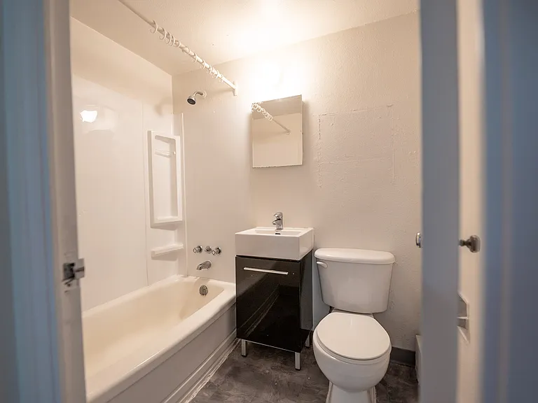 1139 Grant Ave #15 — Photo 13