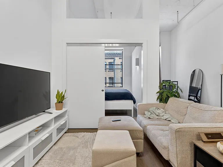 44 Berry St #3A — Photo 4