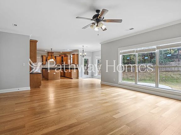 5th image of 535 Dickson Springs Rd