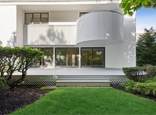 2 Reed Pond Ct, Water Mill, NY 11976