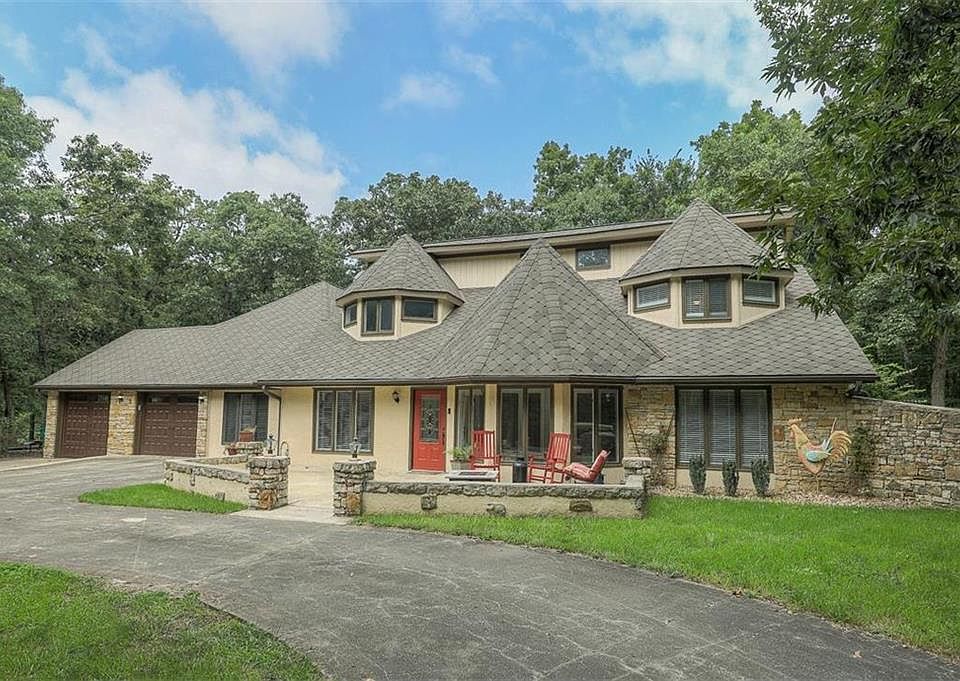 1st image of 26412 S Hickory Hills Dr