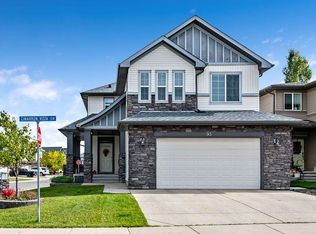 93 W Cimarron Vista Cir, Okotoks, AB T1S 0H8