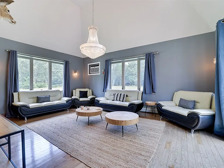 133 Montanesca Rd — Photo 29