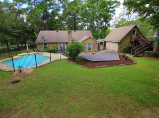 11698 Forest Glen Dr, Willis, TX 77318