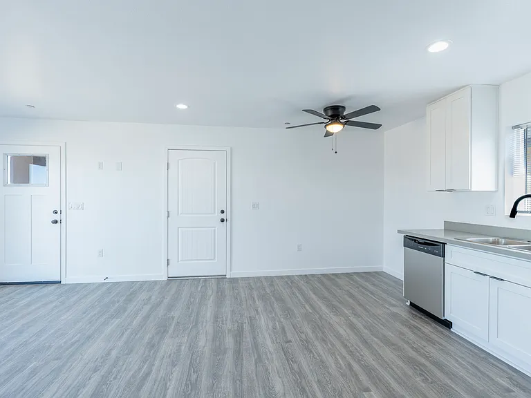 6211 Poppy Blvd — Photo 14