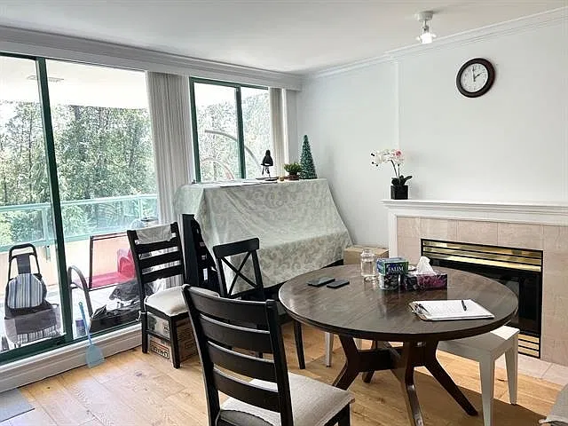 2 bed, 1315 sqft, $5,200 — Photo 3