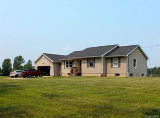 1583 E Lansing Rd, Morrice, MI 48857
