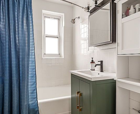 2nd image of 3065 Sedgwick Ave APT 5C