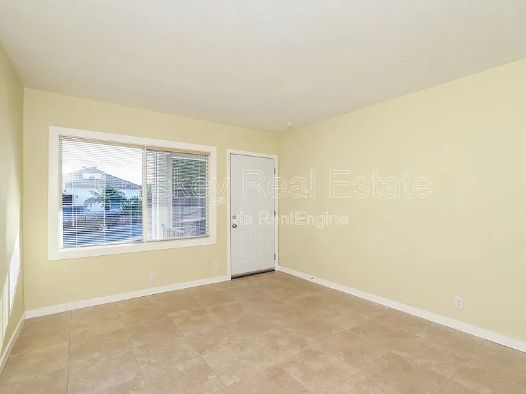 355 12th St #355 — Photo 3