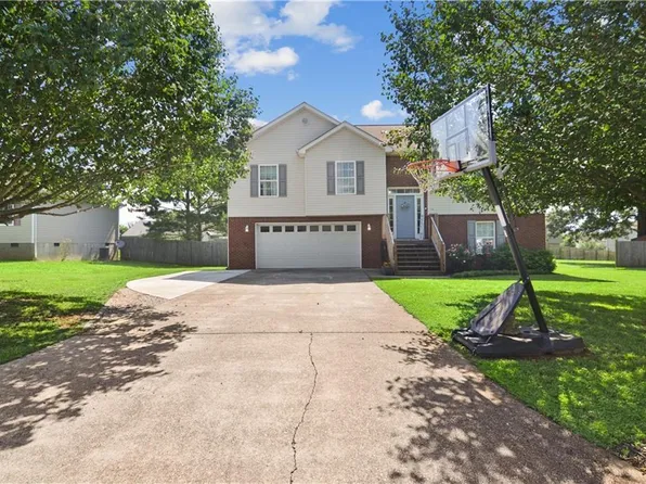 116 Elizabeth Way, Chatsworth, GA 30705