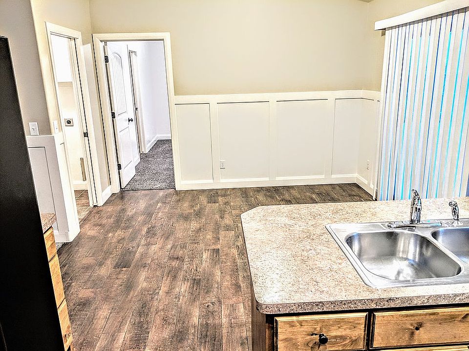 1st image of 4722 E Denning Ave