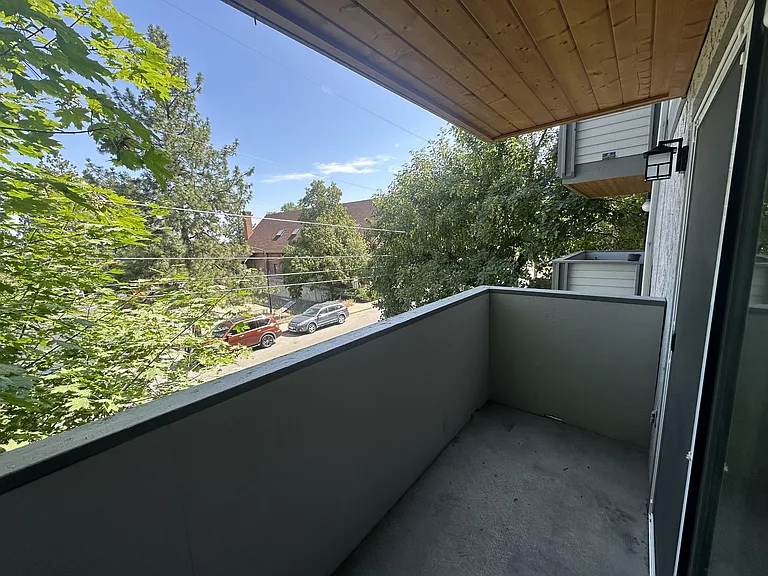 226 E 7th Ave #3 — Photo 9